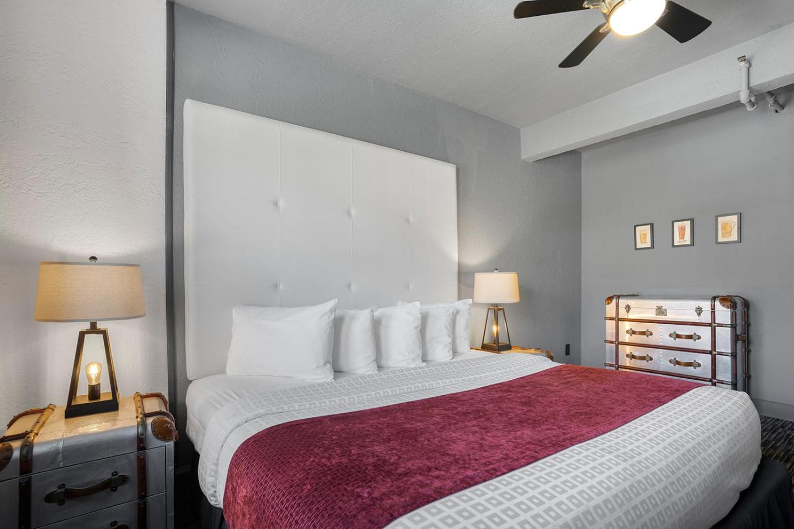 Avalon Hotel Downtown St. Petersburg Bagian luar foto